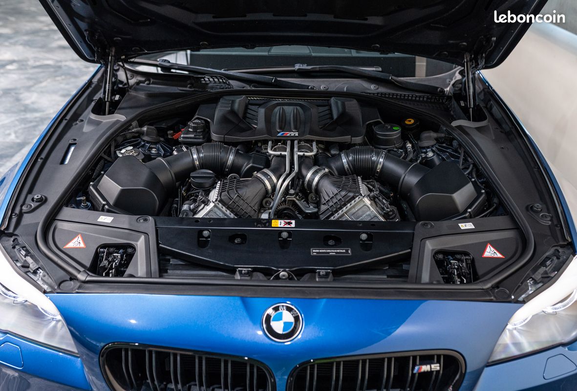 BMW M5 (F10) 4.4 V8 560CV DKG 7 - Bleu Monte Carlo - Avec 21.000 Kms & TVA Apparente - Etat Collection - Garantie 12 Mois (image 14)