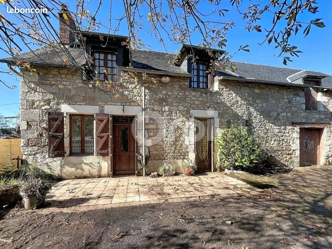 Maison 5 pièces 111 m² · à Terrasson-Lavilledieu · 111 m² · 87 000 €