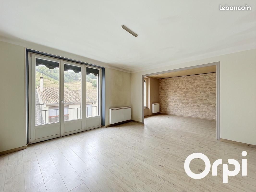 Appartement 3 pièces 74 m² · à Saint-Flour · 74 m² · 120 000 €