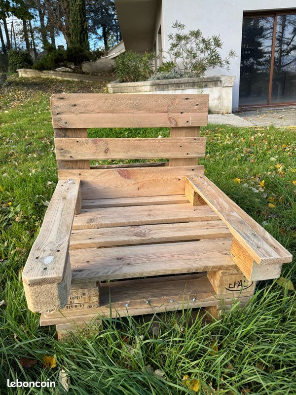 Chaise en palette fabriqué fraîchement (image 6)
