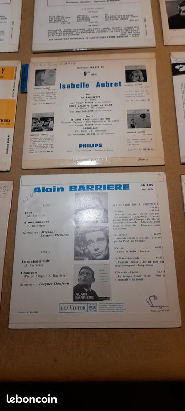 Lot disques vinyles 45T 17cm Variété française Gilbert Becaud Jacques Brel Hugues Aufray Leo Ferre Isabelle Aubret Nicolas Peyrac Jean Ferrat Alain Barriere Enrico Macias Guy Bedos Pierre Repp (image 13)