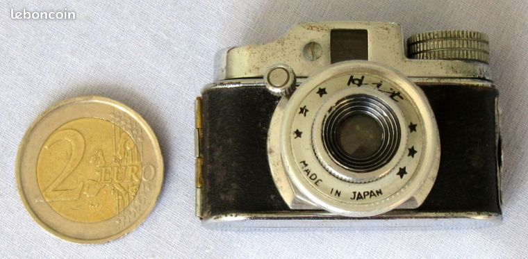 Appareil photo argentique vintage UNIVERSA ELECTRONIC (ou BALDA 644) pour collection ou décoration - Collection