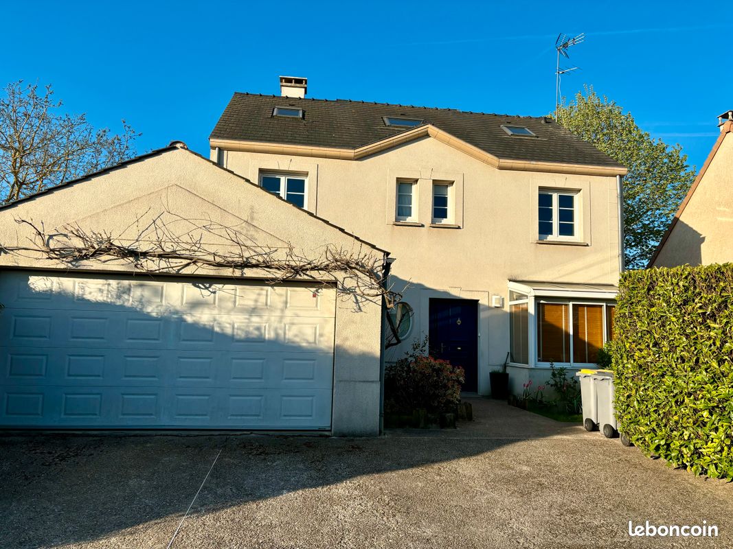 Maison 7 pièces 214 m² · à Ballainvilliers · 214 m² · 535 000 €