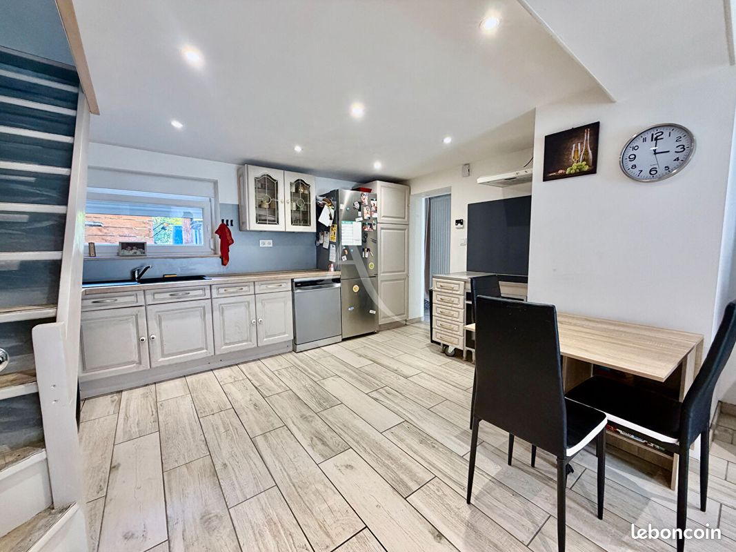 Maison 5 pièces 114 m² · à Azerailles · 114 m² · 875 €/mois