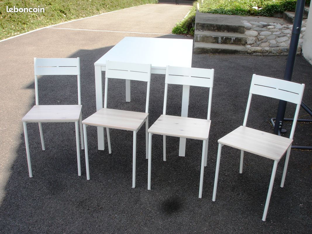 Ensemble Table VIHALS + 4 chaises BUSLATT - IKEA - Blanc - TBE (image 3)