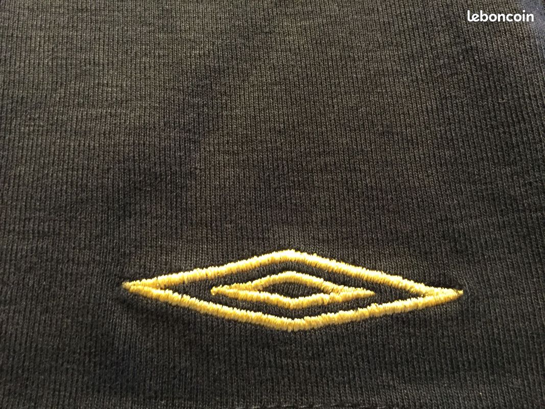 Tee shirt UMBRO taille L (image 1)