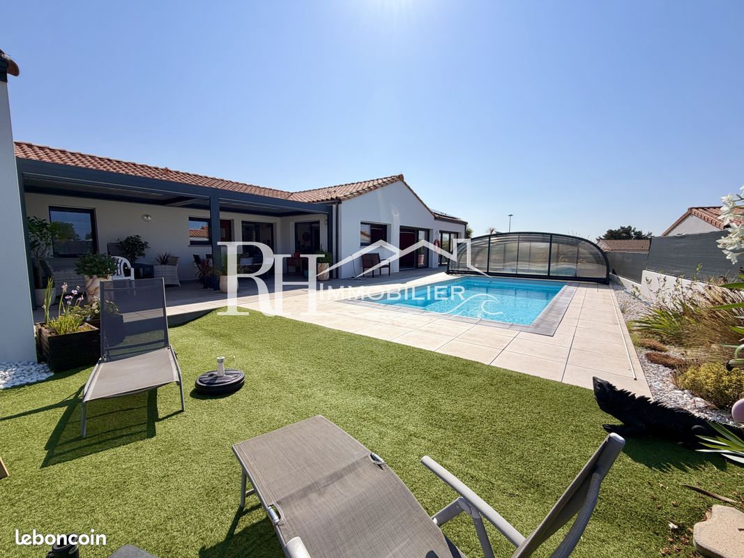 Maison 6 pièces 164 m² · à Brem-sur-Mer · 164 m² · 595 000 €