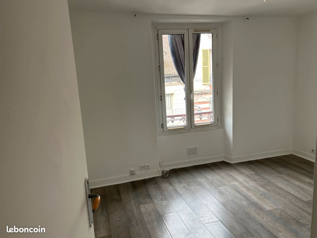 Appartement 1 pièce 20 m² · à Villeneuve-Saint-Georges · 20 m² · 75 000 €