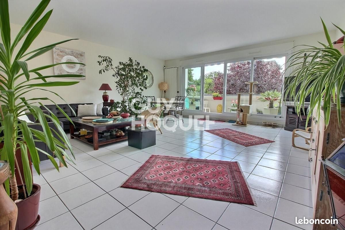 Appartement 3 pièces 93 m² · à Rueil-Malmaison · 93 m² · 555 000 €