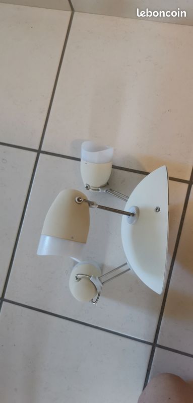 Luminaire plafonnier 3 spots de 20 W (image 4)