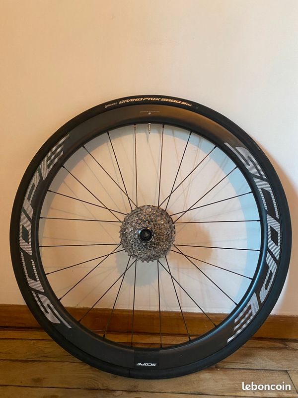 Paire de roues carbone Scope R4 disque équipées Équipements vélos