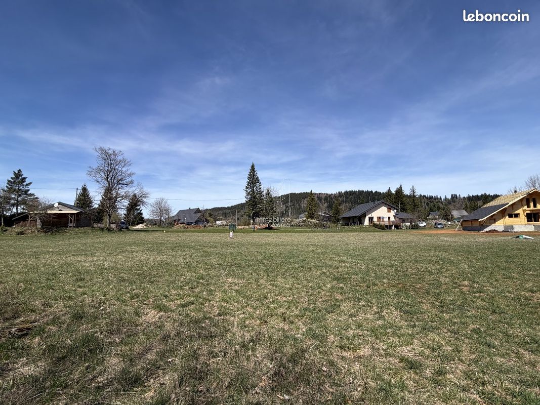 Terrain 1300 m² · à Saint-Sauveur-Camprieu · 99 000 €