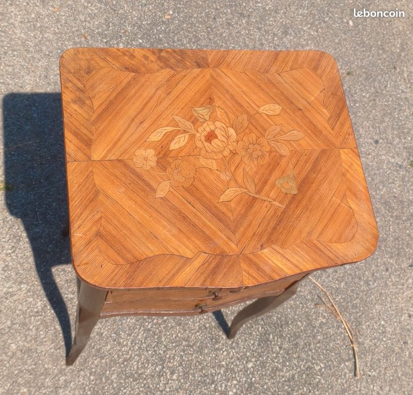 Table de chevet style Louis XV (image 2)