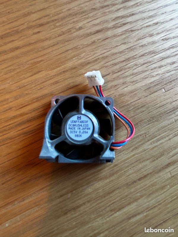 Ventilateur de refroidissement d'origine Dell Latitude E7240 DC28000D6SL