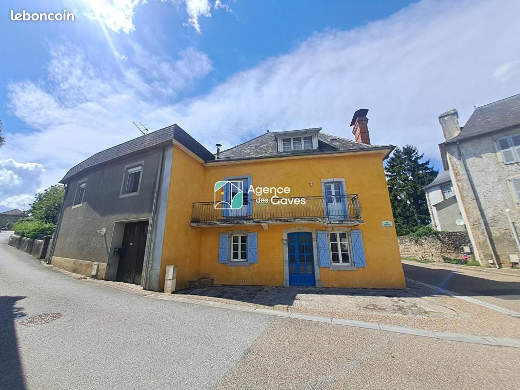Maison 7 pièces 211 m² · à Orin · 211 m² · 155 000 €