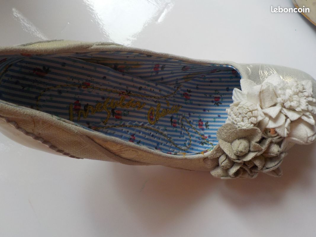Superbes élégants , originaux et NEUFS jamais portés escarpins IRREGULAR CHOICE pointure 37 (image 5)