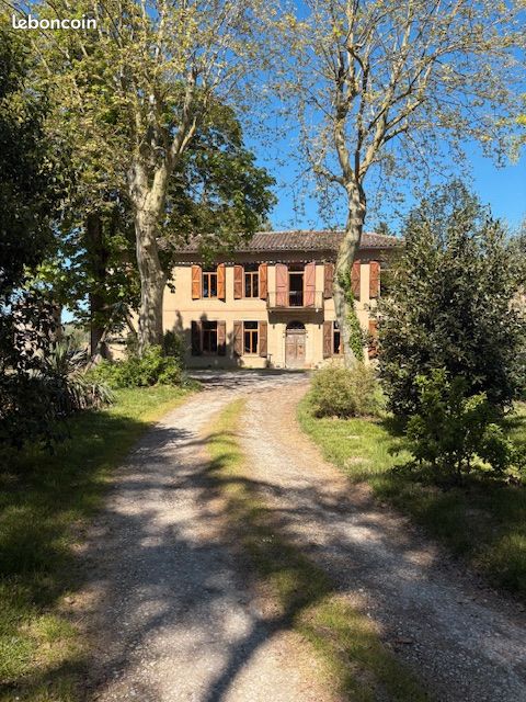 Maison 9 pièces 350 m² · à Lisle-sur-Tarn · 350 m² · 450 000 €