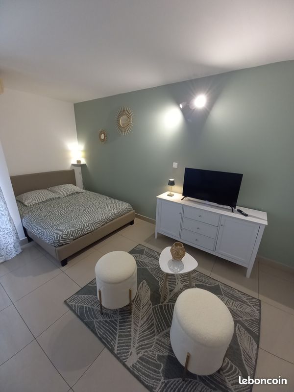 Appartement 1 pièce 25 m² · à Saint-Denis · 25 m² · 650 €