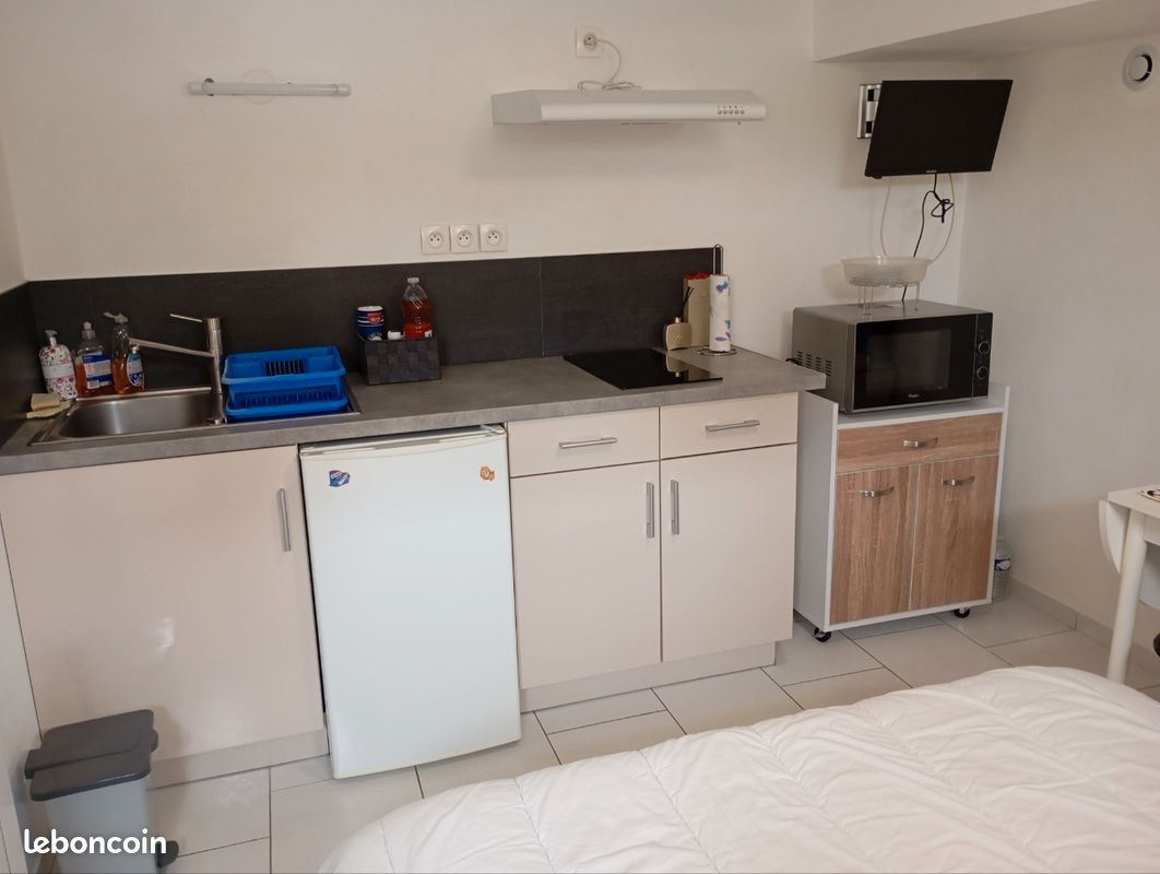 Maison 1 pièce 12 m² · à Hérouvillette · 12 m² · 390 €/mois