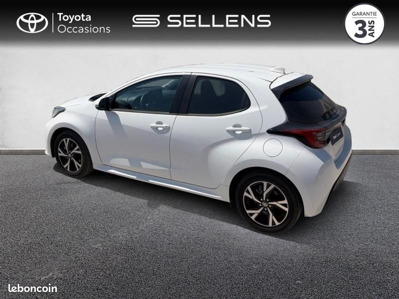 Toyota Yaris 116h Design 5p MY22 (image 2)