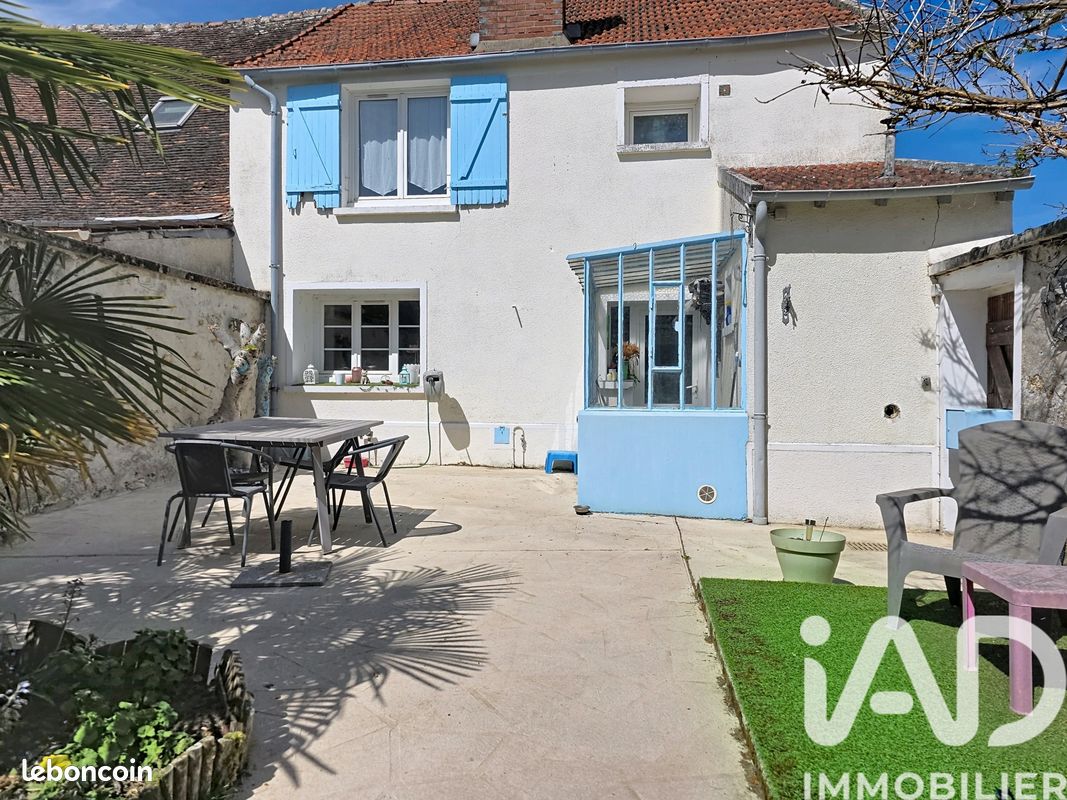 Maison 5 pièces 100 m² · à Grandpuits-Bailly-Carrois · 100 m² · 210 000 €
