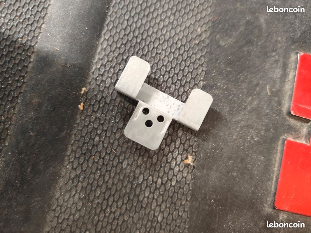 Reste de Clip à lambris bois 3mm à clouer (145 pièces) (image 7)