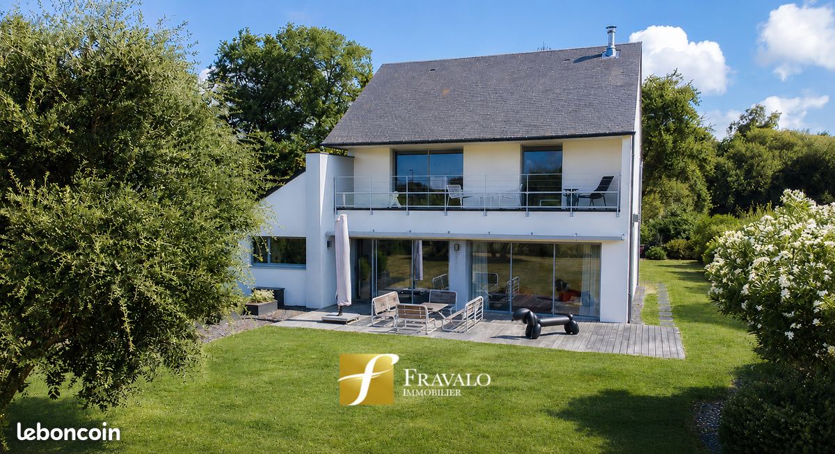 Maison 5 pièces 153 m² · à Séné · 153 m² · 834 300 €