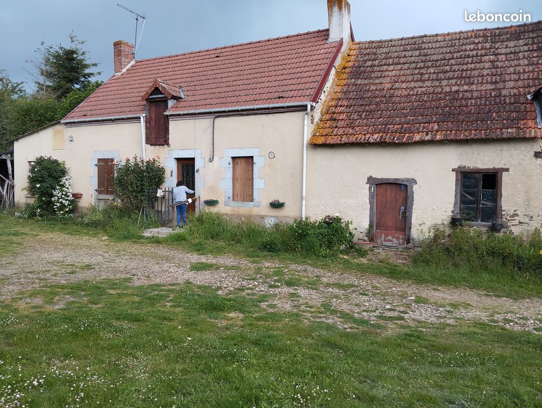 Maison 3 pièces 80 m² · à Mesples · 80 m² · 55 000 €