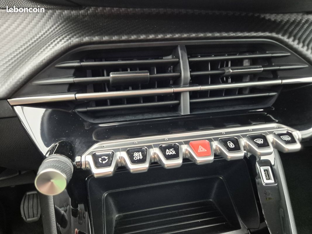 PEUGEOT 208 PureTech 100 S&S BVM6 Style (image 15)