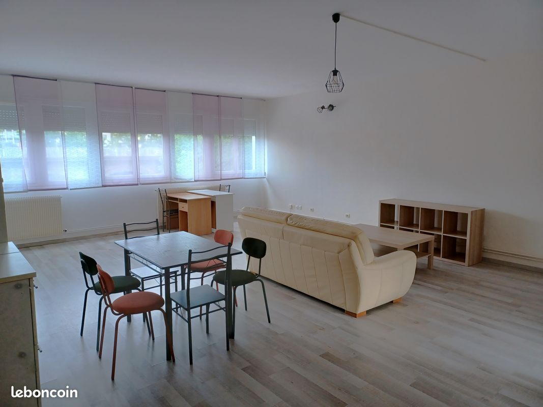 Appartement 3 pièces 85 m² · à Dijon · 85 m² · 990 €