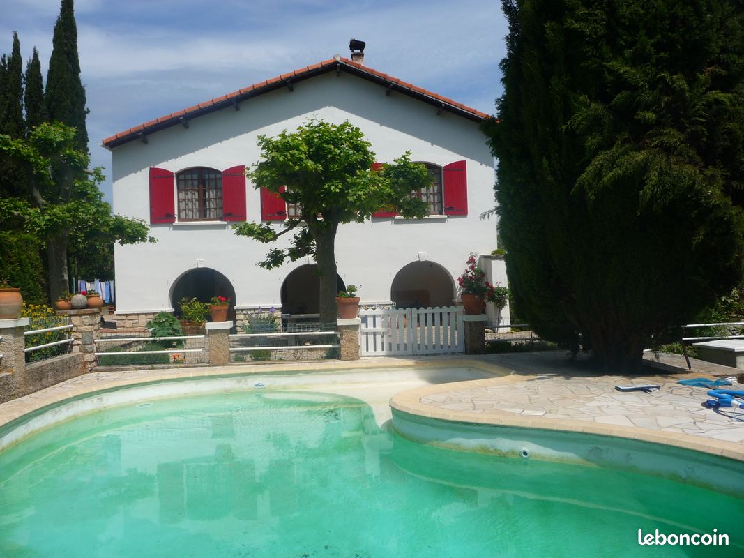 Maison 10 pièces 170 m² · à Aubagne · 170 m² · 700 000 €