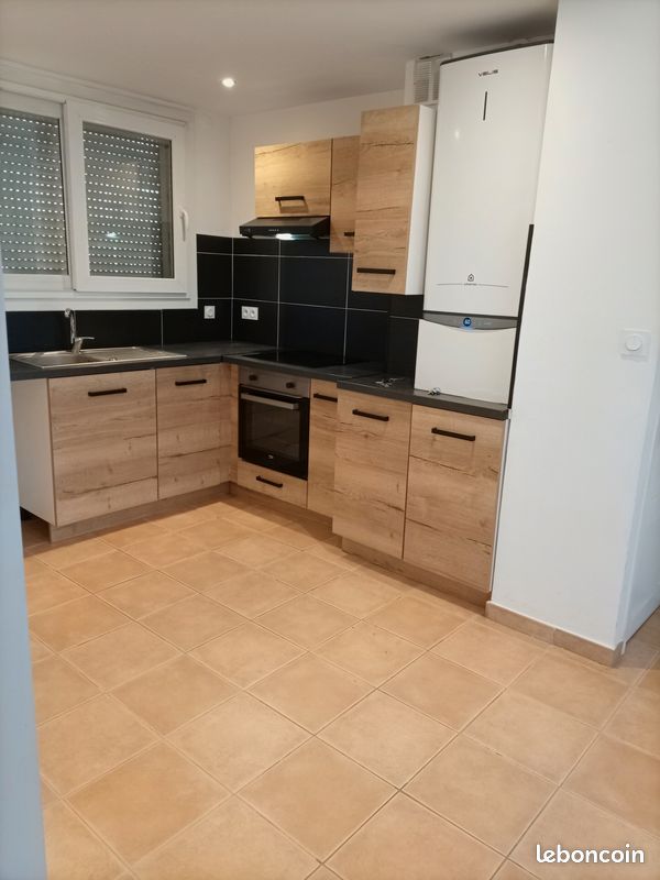 Appartement 3 pièces 52 m² · à Toulon · 52 m² · 845 €
