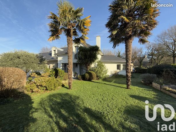 Propriété 6 pièces 148 m²