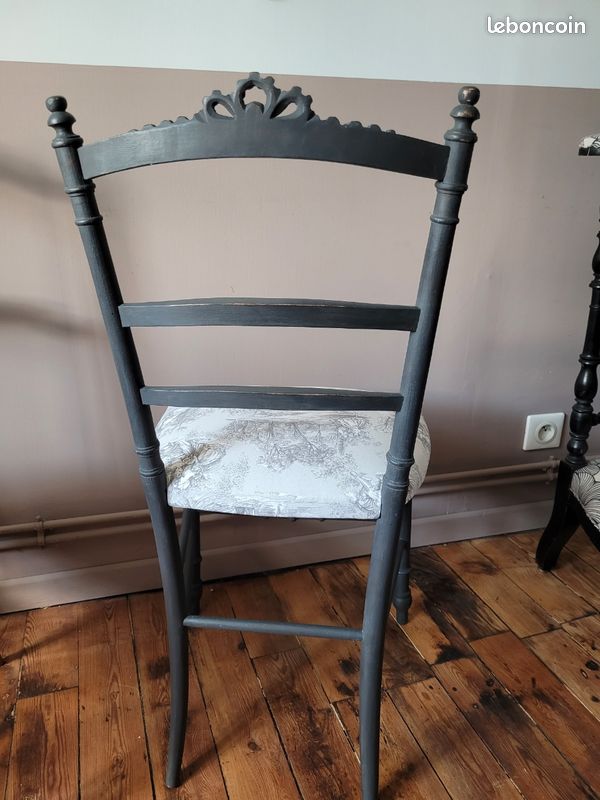 Chaise ancienne (image 2)