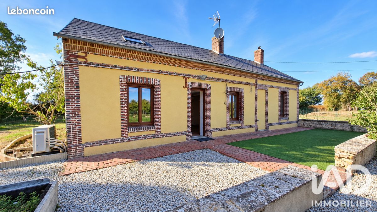 Maison 4 pièces 112 m² · à Saint-Antonin-de-Sommaire · 112 m² · 170 000 €