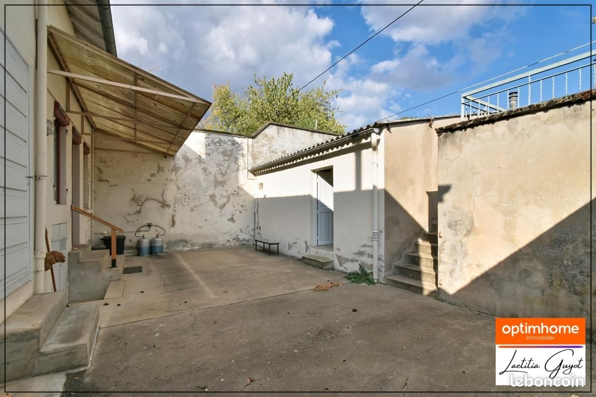 Maison 3 pièces 83 m² · à Souvigny · 83 m² · 105 000 €