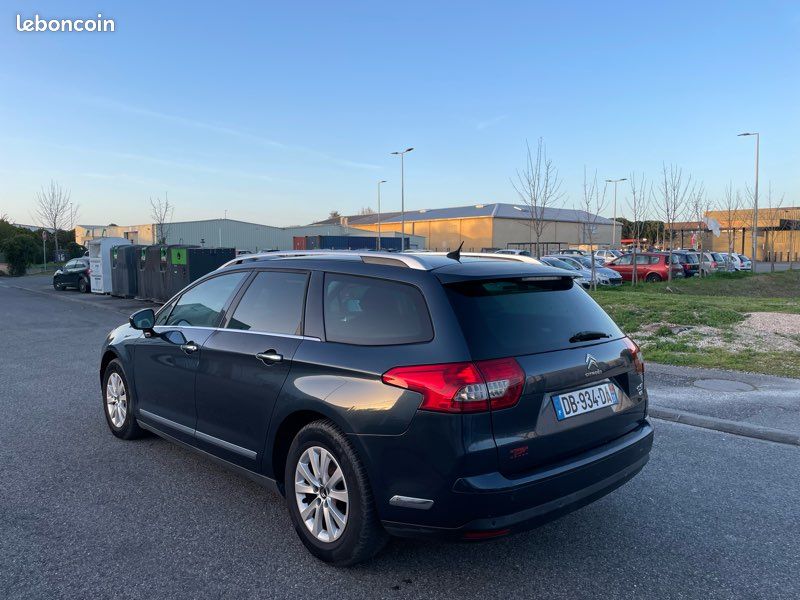 CITROËN C5 Tourer 1.6 HDi S&S 114 cv boite auto (image 2)
