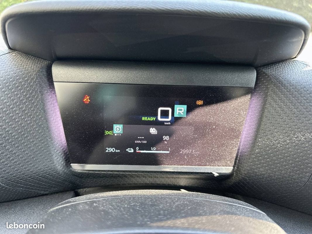 CITROEN e-C4 136 ch Automatique Feel Pack (image 17)