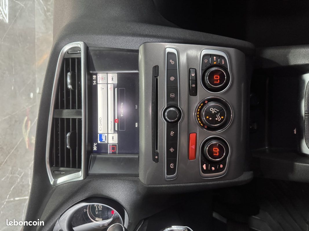 Citroen c4 puretech 110ch shine 2016 (image 18)
