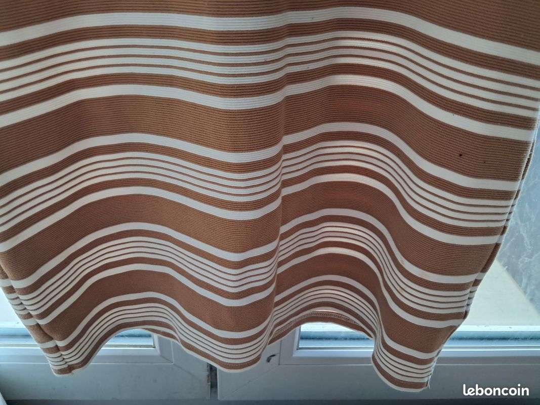 Jolie robe à rayure caramel et blanche (image 10)