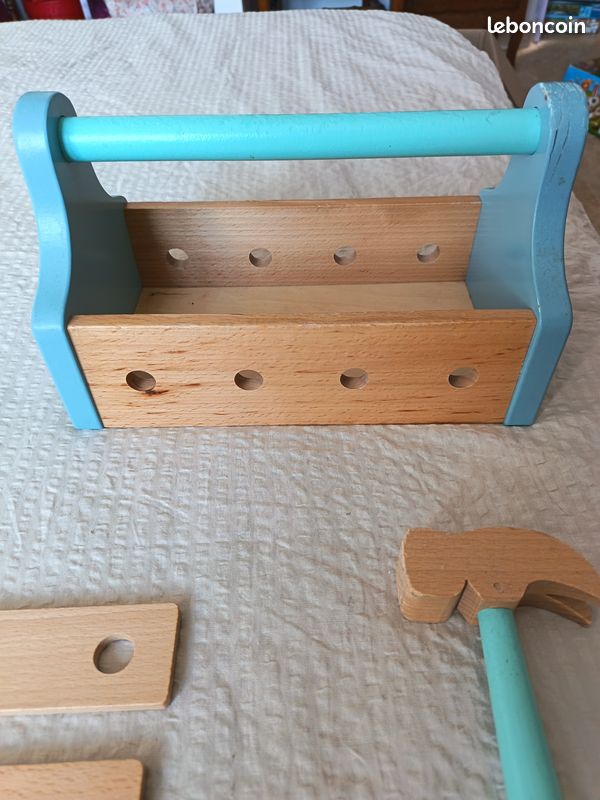 Boîte à outils en bois - Puériculture & Eveil bébé