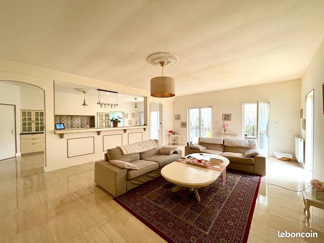 Maison 6 pièces 257 m² · à Alfortville · 257 m² · 895 000 €