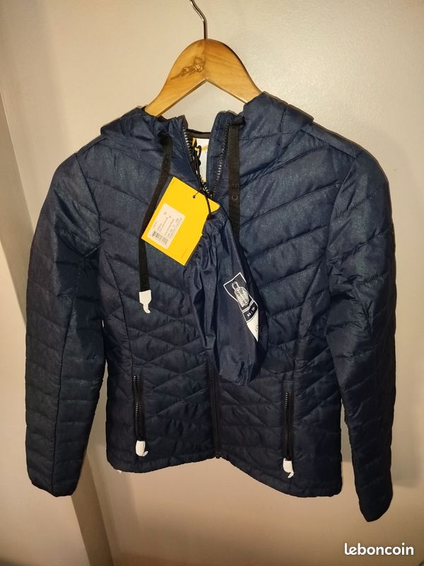 Doudoune isolante neuve Vêtements