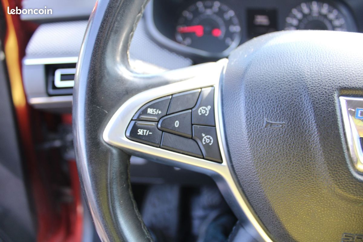 Dacia JOGGER TCE 100 CV ESS/GAZ EXTREME LIMITED EDITION CAMÉRA GRAND GPS 3D USB FULL LEDS BV6 (image 11)