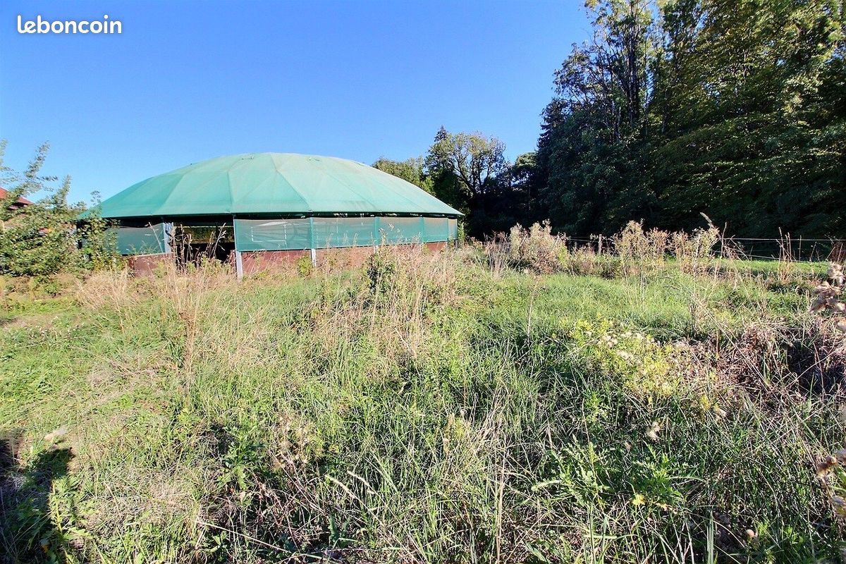Terrain 806 m² · à Pers-Jussy · 806 m² · 40 000 €