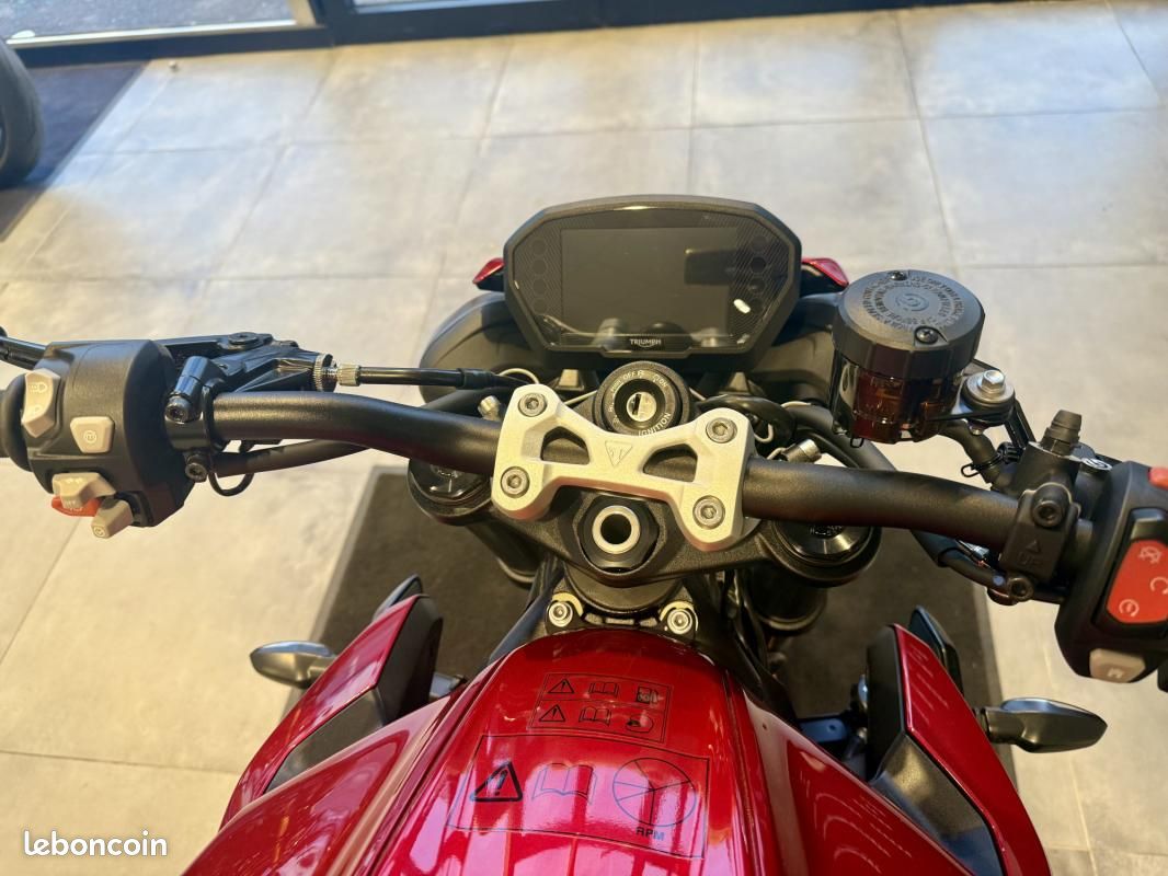 Triumph STREET TRIPLE 765 RS (image 19)