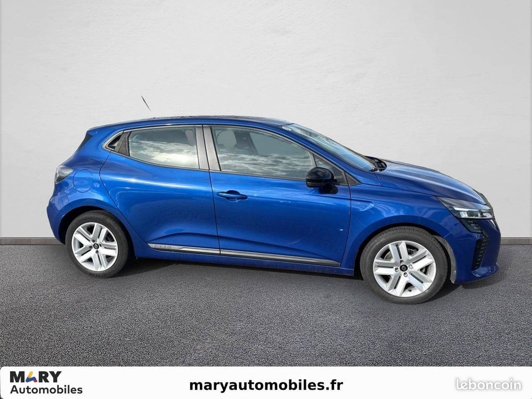 RENAULT Clio Blue dCi 100 Evolution (image 4)