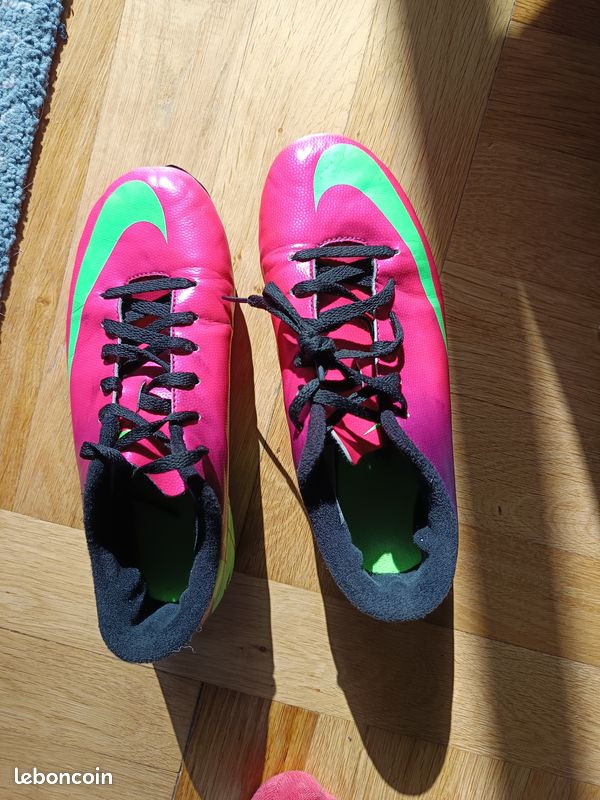 Chaussures de foot enfant (image 1)