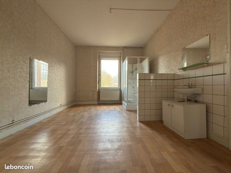 Appartement 7 pièces 150 m² · à Sarreguemines · 150 m² · 70 000 €