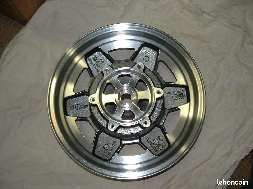 Suzuki an400 an 400/250 burgman roue av NEUVE (image 2)